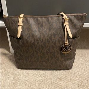 Michael Kors Jet Set East West Top Zip Tote Bag